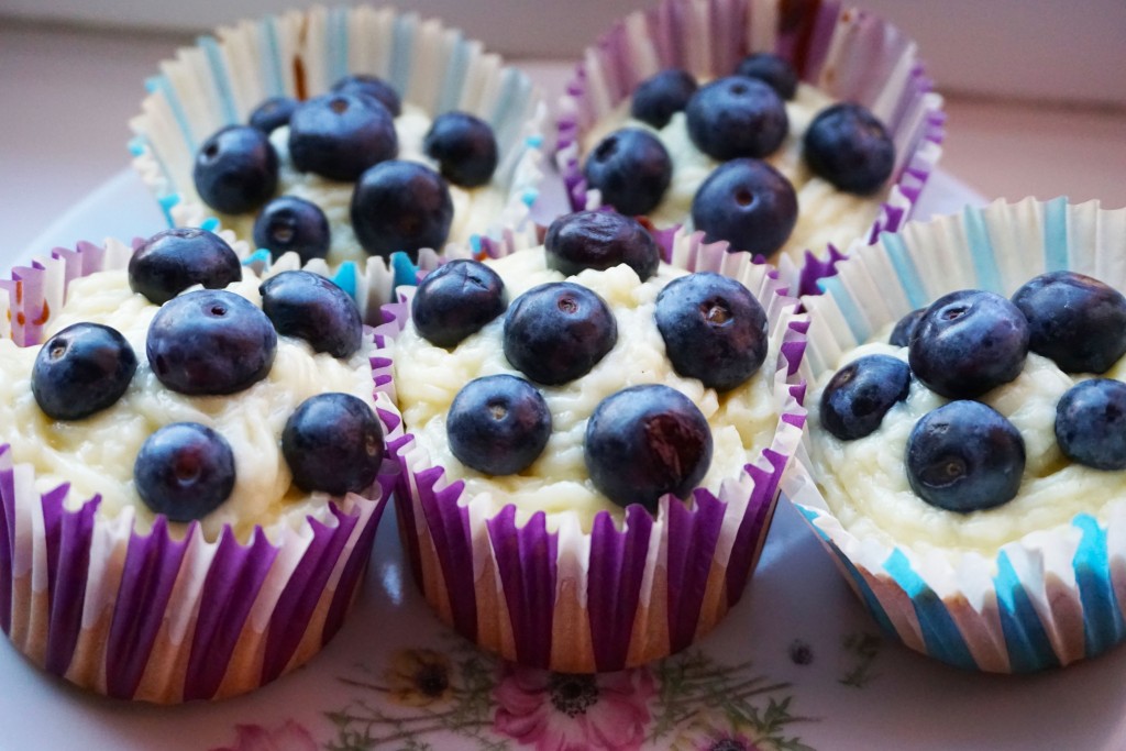 Vanilla blueberry cupcakes 2